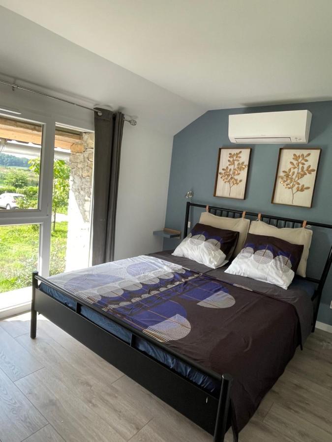 Domaine Ravy-Lilas Saint-Symphorien-sur-Saone Exteriör bild